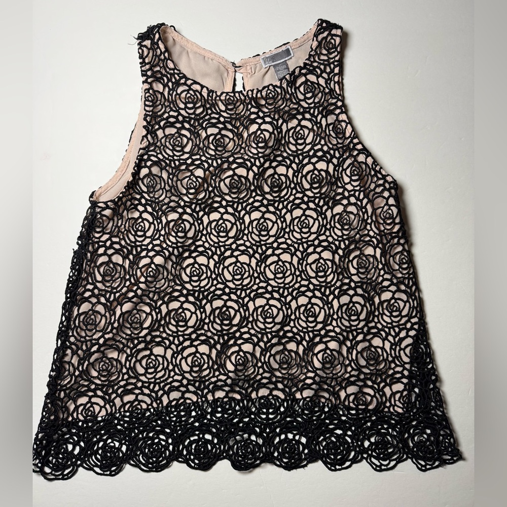 Chelsea28 XS Black Rosette Lace Overlay Sleeveless Blouse Made in USA
